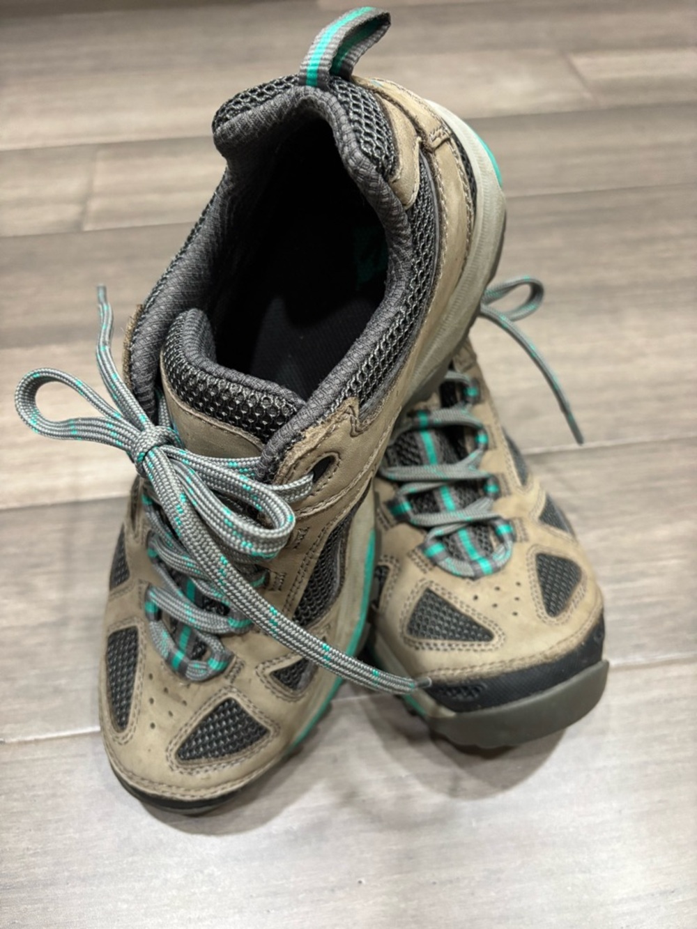 Vasque Women's Lace-Up Hiking Boots in Taupe with Teal Accents